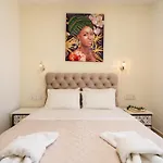 Eclipse Naxos 3*