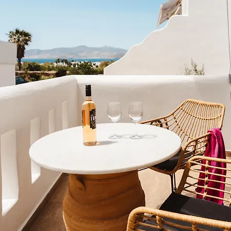 Eclipse Naxos Aparthotel 3*