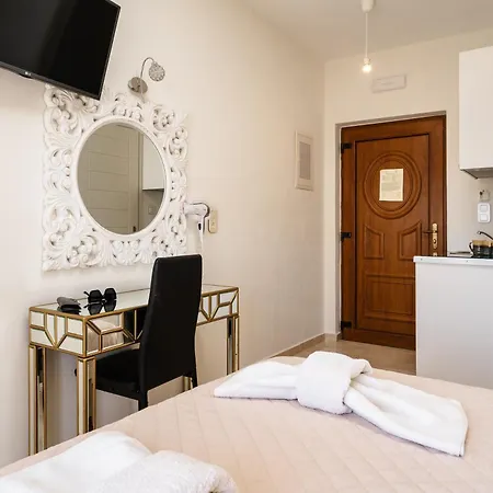 Eclipse Naxos شقة فندقية 3*