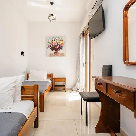 Eclipse Naxos Aparthotel 3*