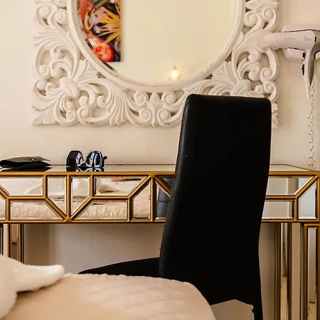 Eclipse Naxos شقة فندقية 3*