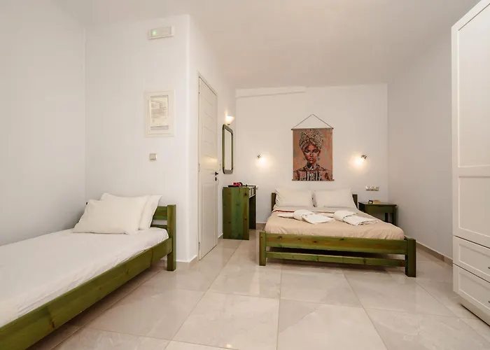 Eclipse Naxos Aparthotel 3*