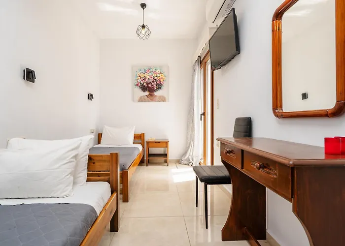 Eclipse Naxos Aparthotel 3*